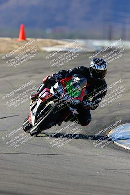 media/Jan-09-2022-SoCal Trackdays (Sun) [[2b1fec8404]]/Turns 9 and 8 (920am)/